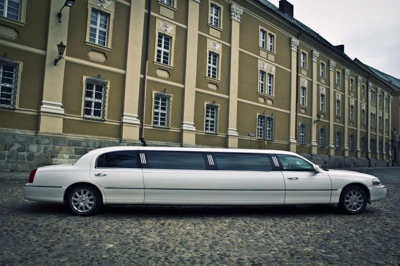 1 limuzyny002 lincoln town car new york 120.